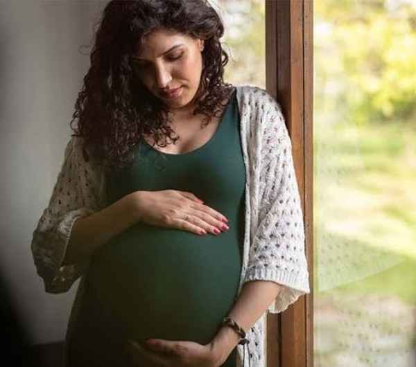 Gynaecologist Near Me in Lake Town