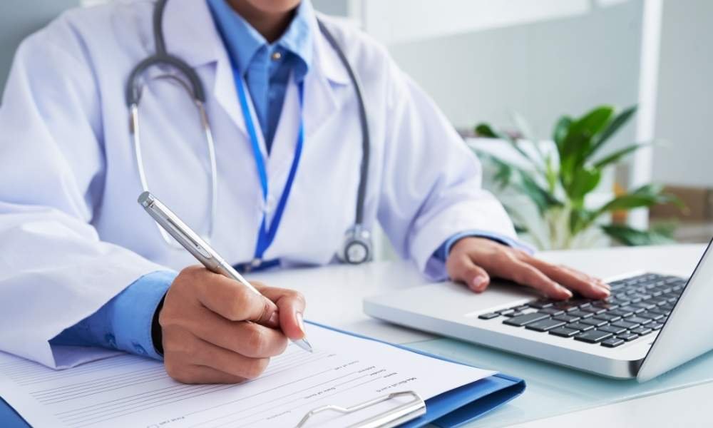 When to See a General Physician for 10 Common Symptoms?